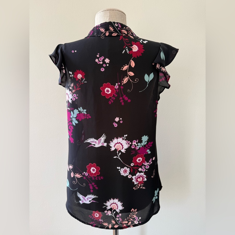 Candie's Black Floral Sleeveless Blouse - Picture 5 of 10